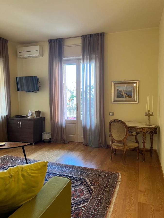 غارْدا B&B Villa Dall'Agnola المظهر الخارجي الصورة