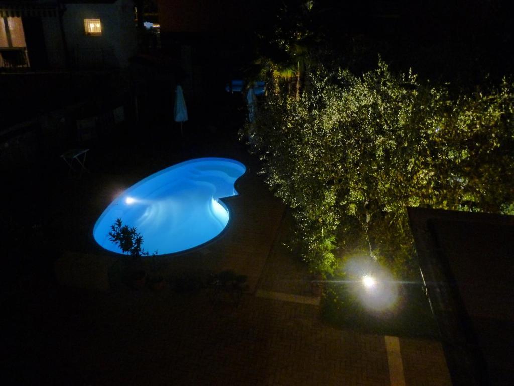 غارْدا B&B Villa Dall'Agnola المظهر الخارجي الصورة